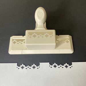 Martha Stewart Diamond Star Border Edge Punch Craft Scrapbook Card Making